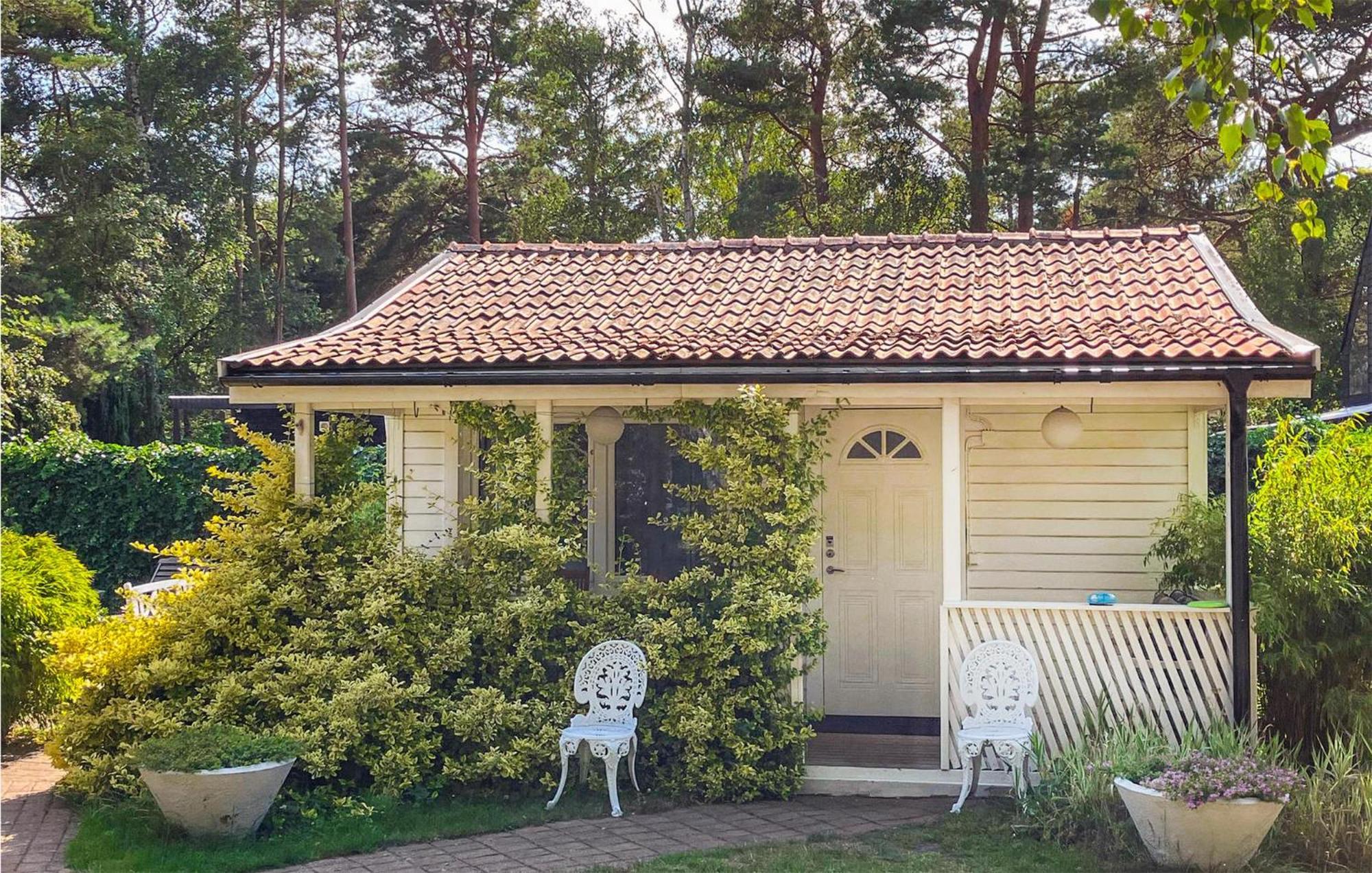 1 Bedroom Amazing Home In Hoellviken Exterior foto